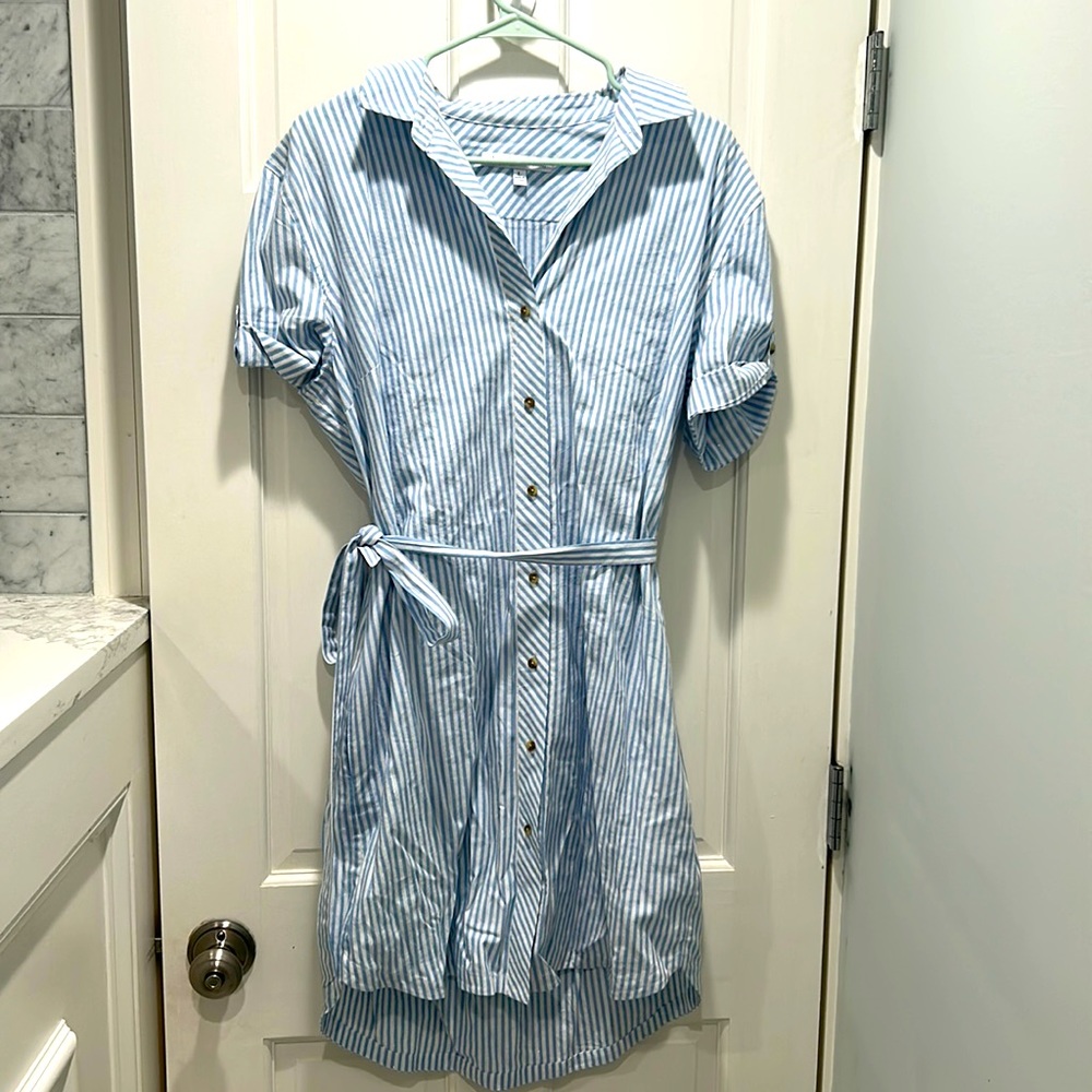 Southern Tide like new blue stripe button up wrap dress